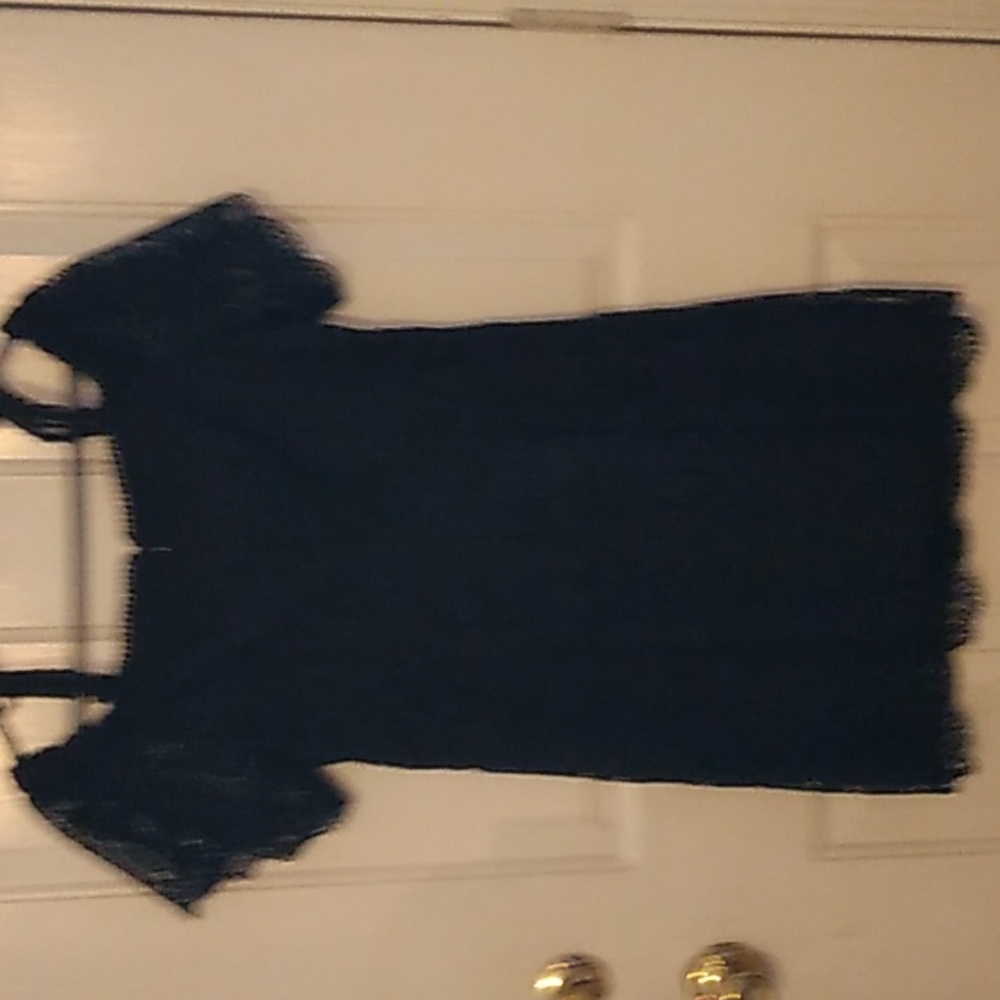 Dress - Picture 3 of 4